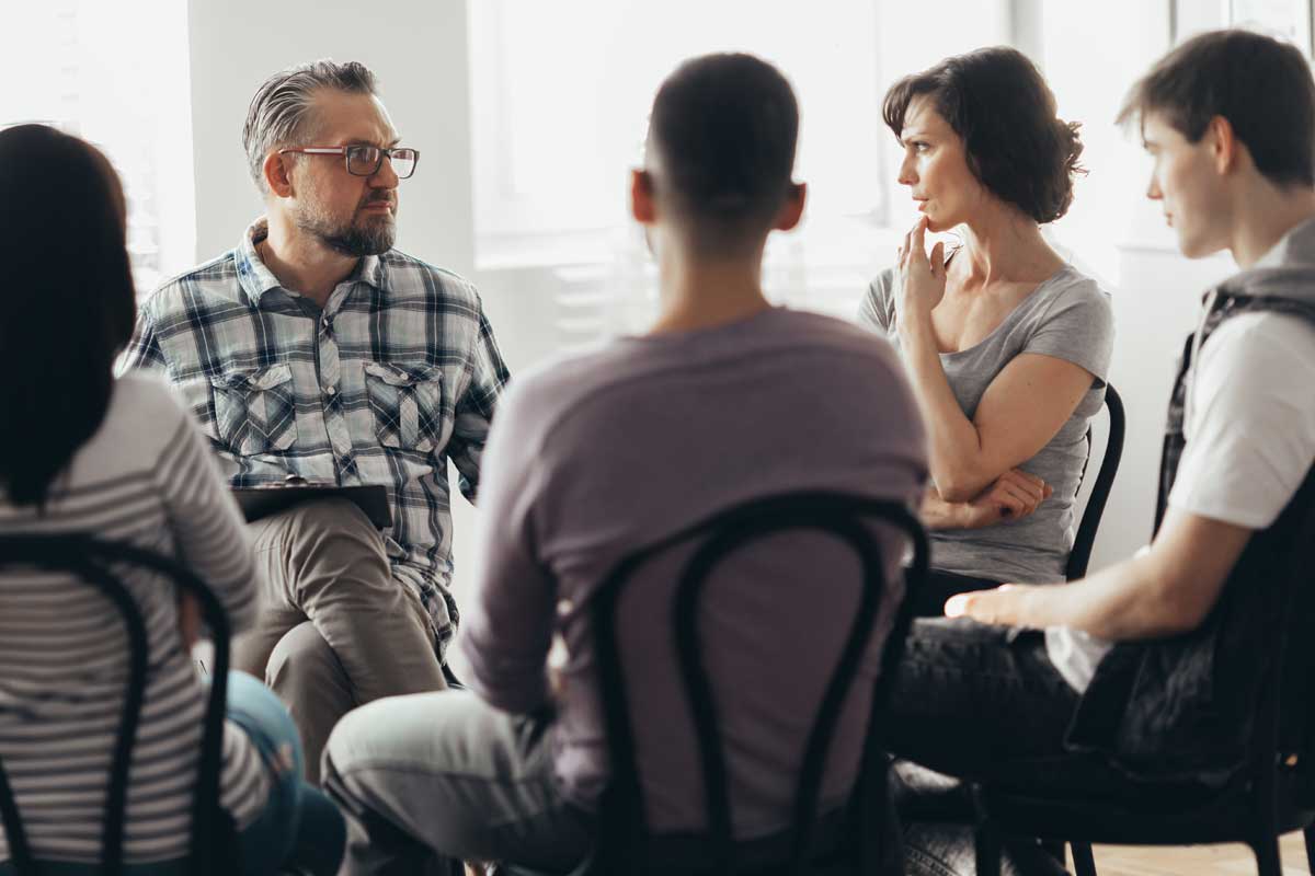 how-long-does-it-take-to-detox-from-alcohol how long does it take to detox from alcohol group of people talking